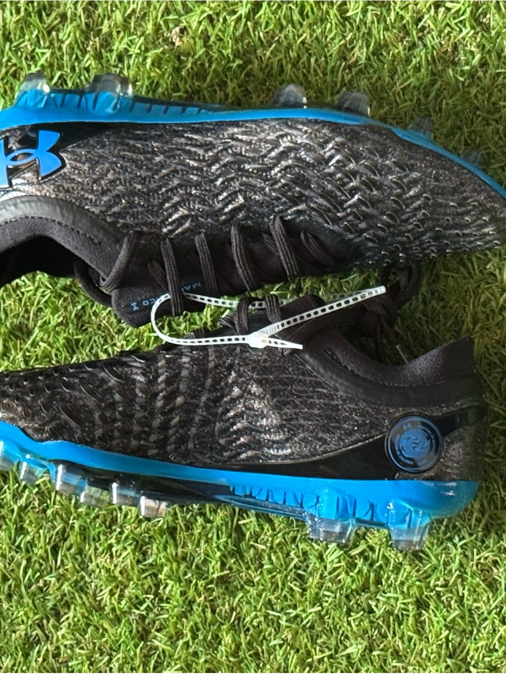 Under Armour Mens UA Magnetico Elite 5 FG Soccer Cleats Mens Size 8